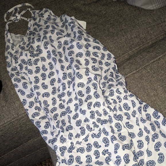 Romper - Picture 1 of 3